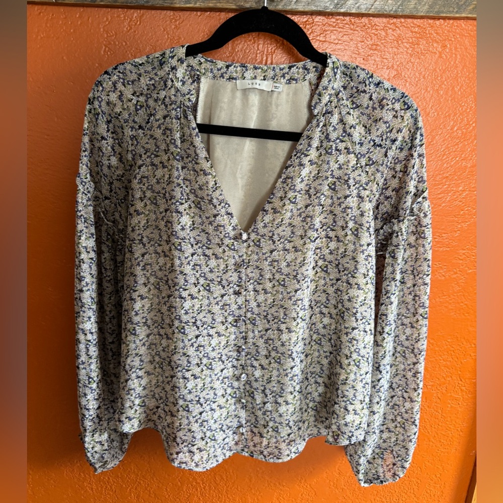 Lush‎ Sz S Navy Floral long sleeve, lightweight top